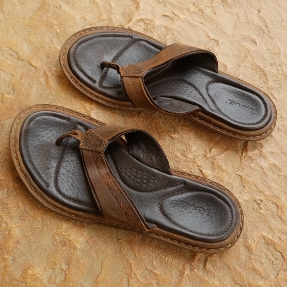 Teva Other - Teva Mens Vandan Leather Flip Flops 8